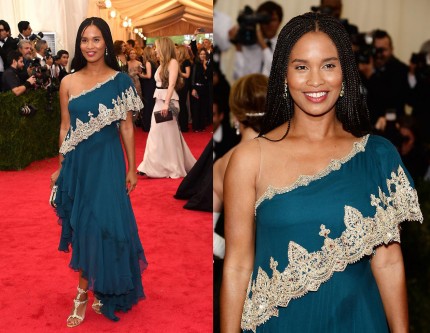 Joy-Bryant-double-red-carpet