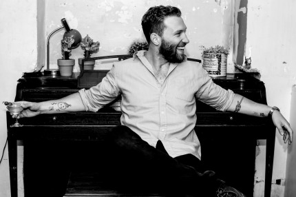 elle-hgcd-jai-courtney-00