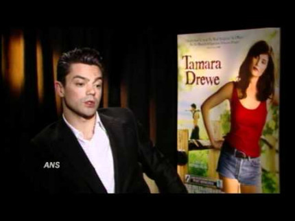 Grooming for Dominic Cooper “Tamara Drewe” Press