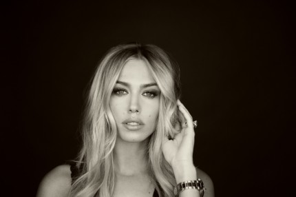 sm-b009-PETRA_BLACK_BOX_048 copy