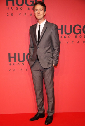 edward-norton-Hugo Boss