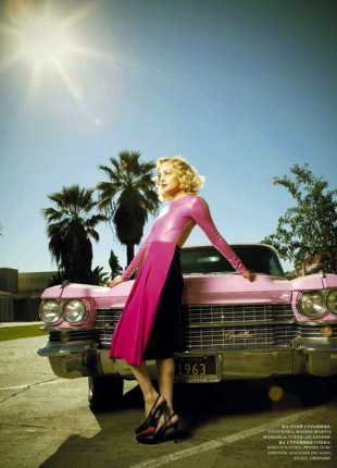 37SBeditor2–Richie-Harper-Bazaar-Pink-Caddy-784×1024