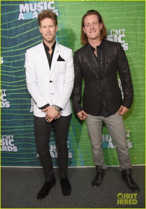 FGL CMT music-awards-2015