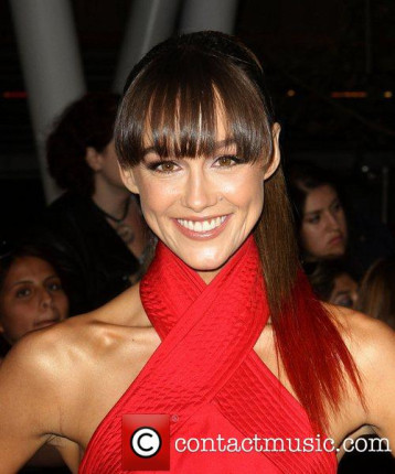 18LUSredc-sharni-vinson-the-twilight-saga-breaking-dawn_3611602